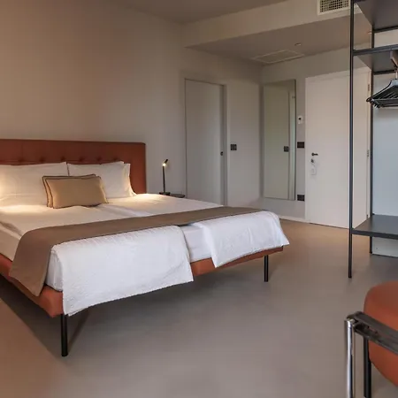 Meridiana Hotel